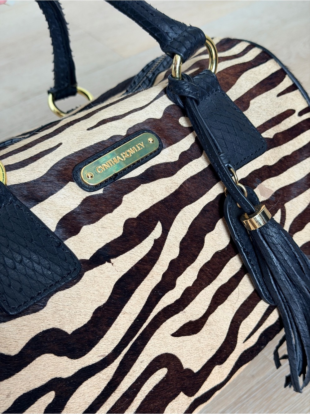 RARE Y2K Cynthia Rowley Zebra Cowhide Hair Leather Duffle Satchel Crossbody Bag - Picture 3 of 14
